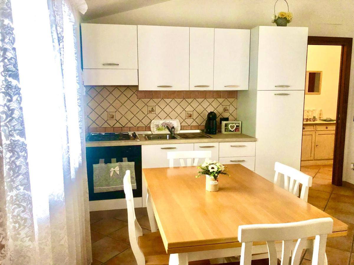 EXCLUSIVE USE- USO ESCLUSIVO - La Maison de Gioel - ENTIRE HOUSE - INTERA CASA - WITH KITCHENETTE - CON CUCININO - WITH WASHING MACHINE - CON LAVATRICE - FREE PUBLIC PARKING IN FRONT OF THE HOUSE - PARCHEGGIO PUBBLICO GRATUITO DIFRONTE ALLA CASA Olbia Esterno foto