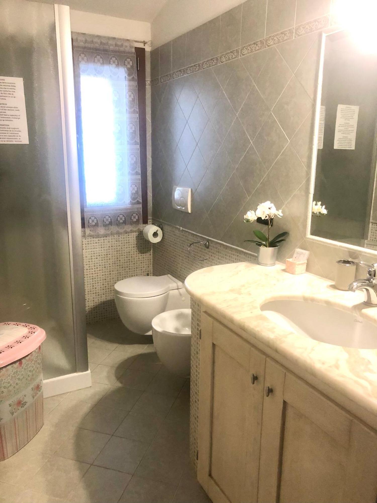 EXCLUSIVE USE- USO ESCLUSIVO - La Maison de Gioel - ENTIRE HOUSE - INTERA CASA - WITH KITCHENETTE - CON CUCININO - WITH WASHING MACHINE - CON LAVATRICE - FREE PUBLIC PARKING IN FRONT OF THE HOUSE - PARCHEGGIO PUBBLICO GRATUITO DIFRONTE ALLA CASA Olbia Esterno foto