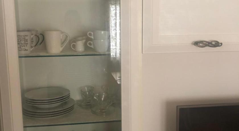 EXCLUSIVE USE- USO ESCLUSIVO - La Maison de Gioel - ENTIRE HOUSE - INTERA CASA - WITH KITCHENETTE - CON CUCININO - WITH WASHING MACHINE - CON LAVATRICE - FREE PUBLIC PARKING IN FRONT OF THE HOUSE - PARCHEGGIO PUBBLICO GRATUITO DIFRONTE ALLA CASA Olbia Esterno foto